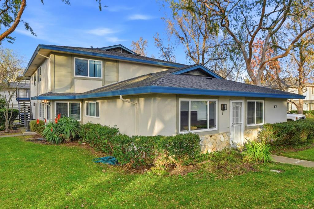 383 E Latimer Avenue 2