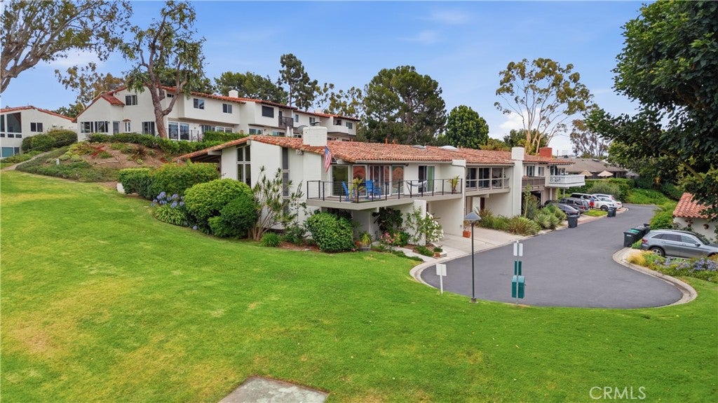 2026 Avenida Chico