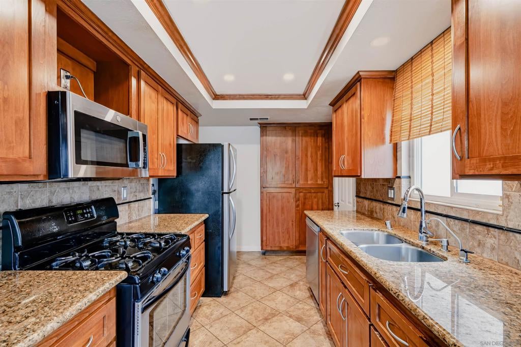 5127 Mandarin Drive