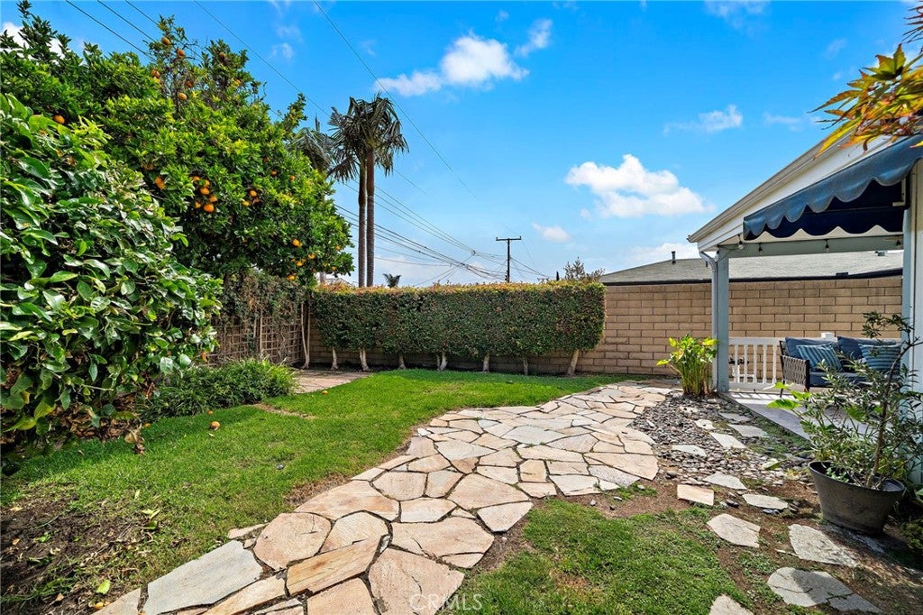 9591 Tarpon Drive, Huntington Beach CA 92646 - Photo 31