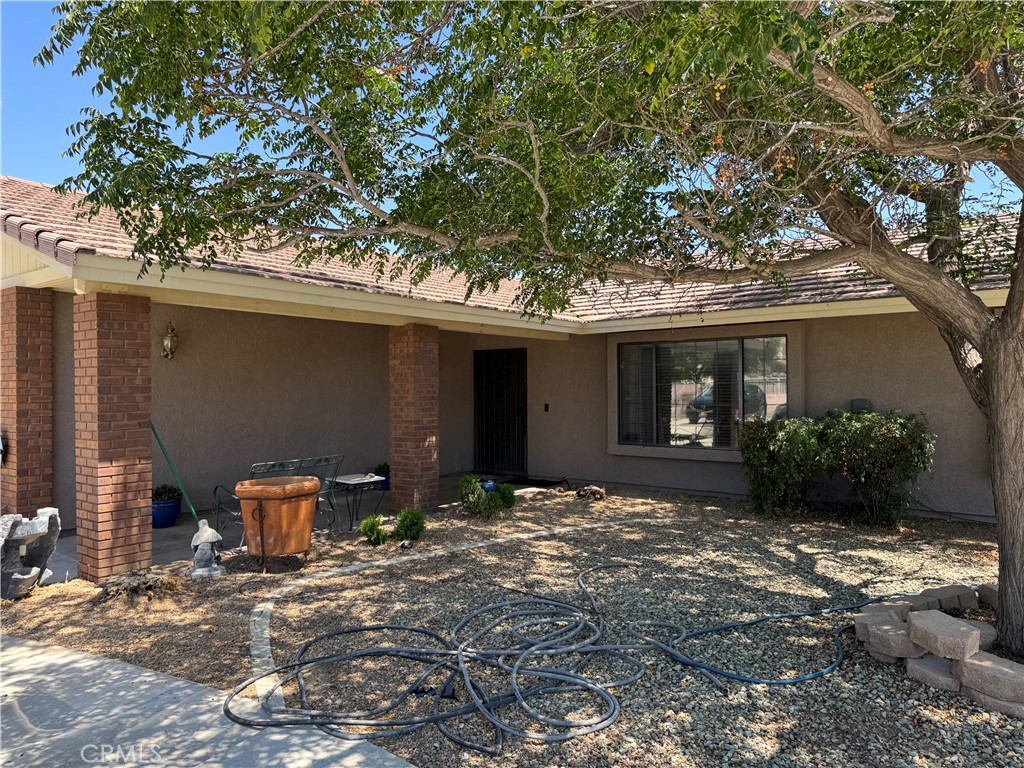 14861 Riverside