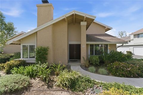 Photo of 5810 VIA ROMERO, Yorba Linda, CA 92887 (MLS # OC25233061)