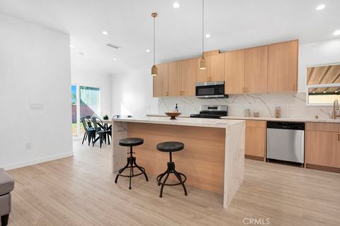 14868 Envoy Sylmar CA 91342