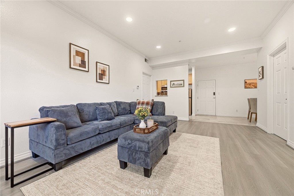 87 S Allen Avenue 103