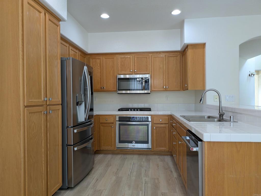 RB - Residential Lease