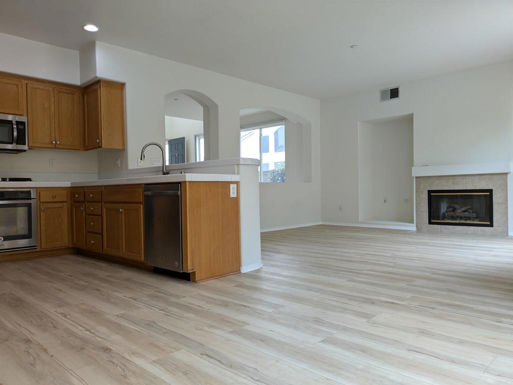 RB - Residential Lease