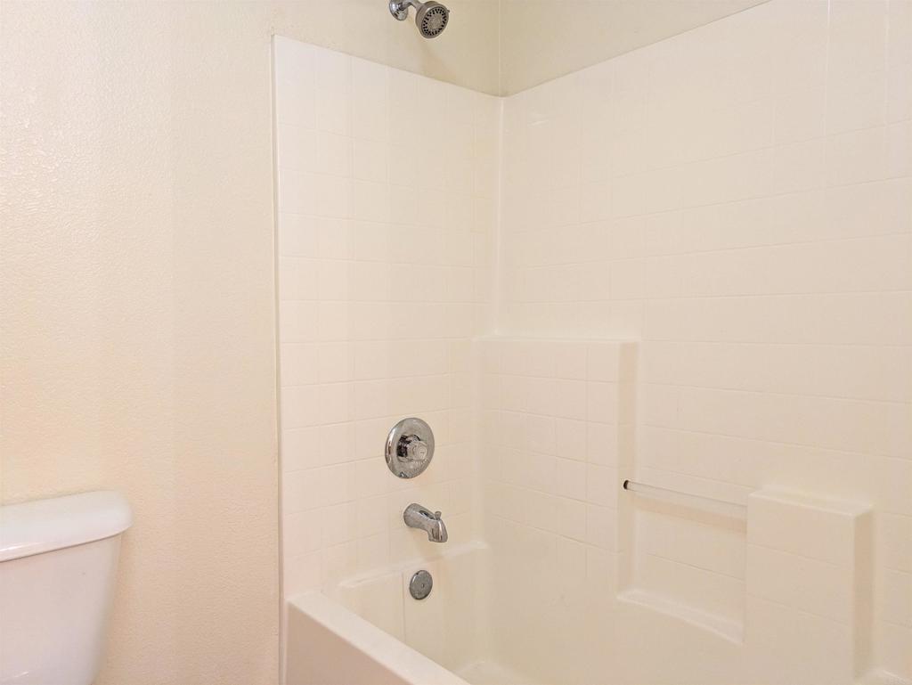 RB - Residential Lease