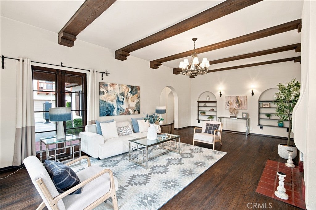 438 W Duarte RD, Monrovia CA 91016