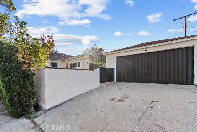 1421 E Norwood Pl
