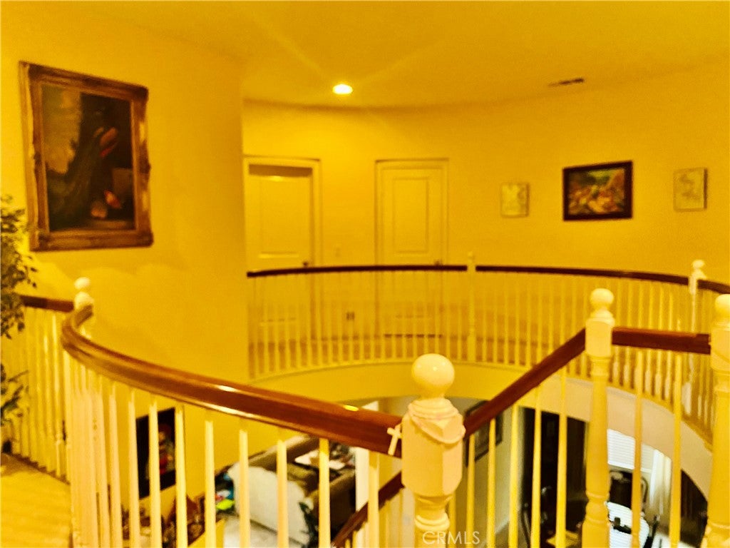 7585 Shadyside