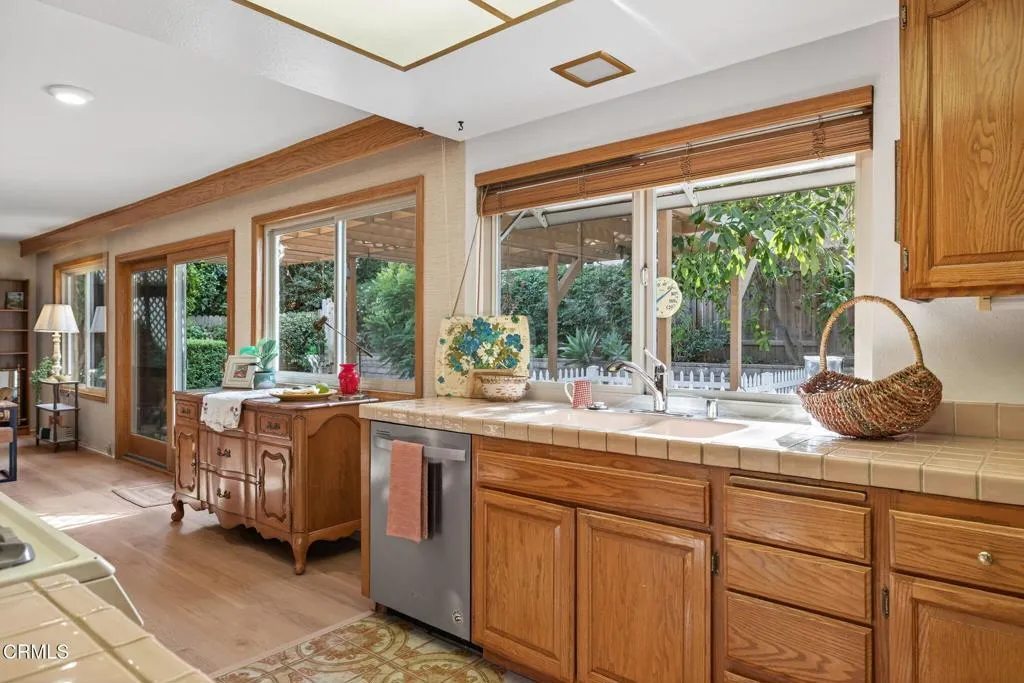 Ventura, California 93004, United States, 3 Bedrooms Bedrooms, ,3 BathroomsBathrooms,Residential,Active,240211