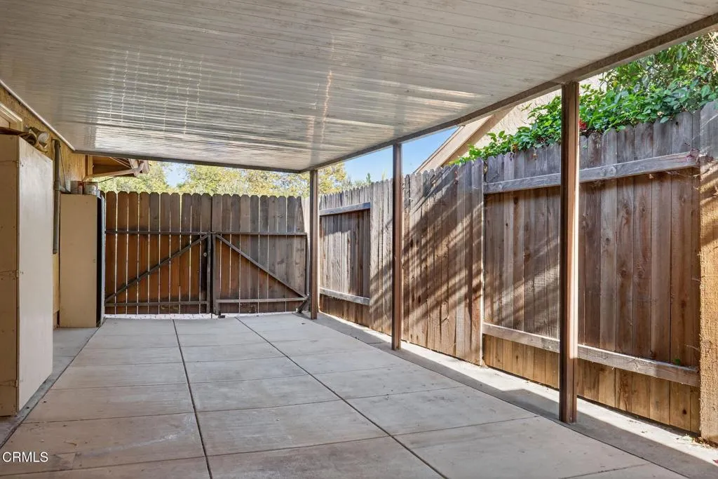 Ventura, California 93004, United States, 3 Bedrooms Bedrooms, ,3 BathroomsBathrooms,Residential,Active,240211