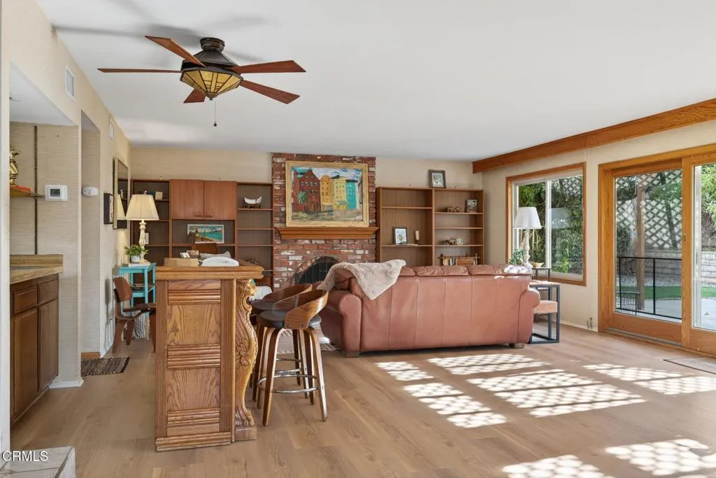 Ventura, California 93004, United States, 3 Bedrooms Bedrooms, ,3 BathroomsBathrooms,Residential,Active,240211