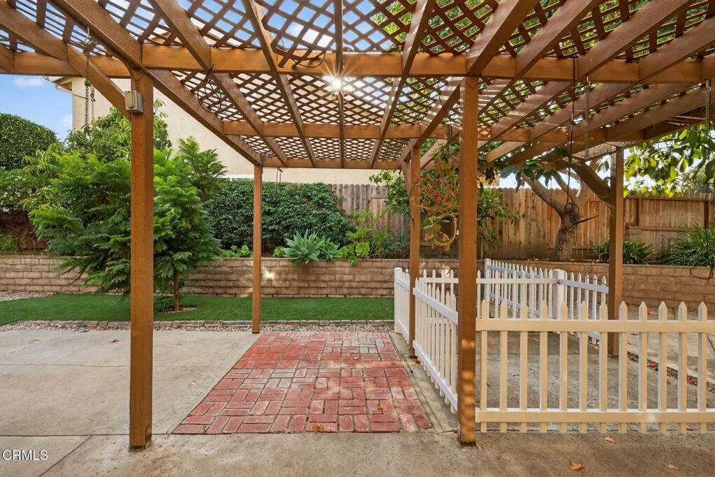 Ventura, California 93004, United States, 3 Bedrooms Bedrooms, ,3 BathroomsBathrooms,Residential,Active,240211