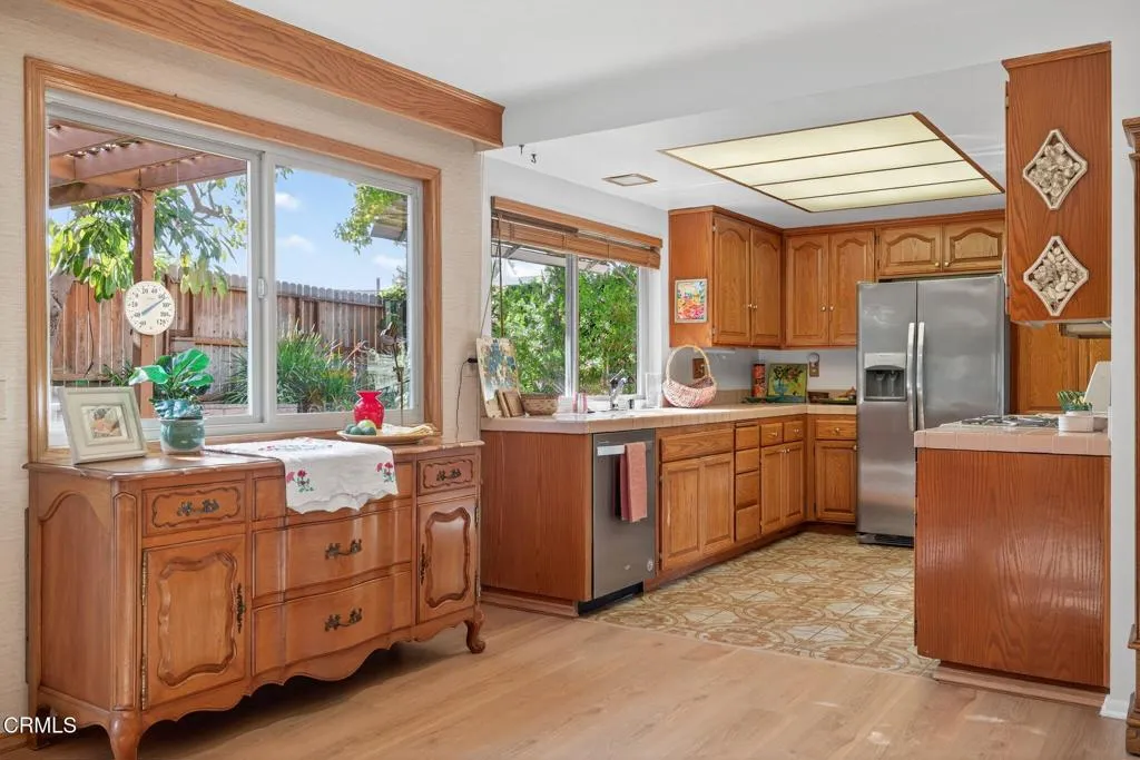 Ventura, California 93004, United States, 3 Bedrooms Bedrooms, ,3 BathroomsBathrooms,Residential,Active,240211