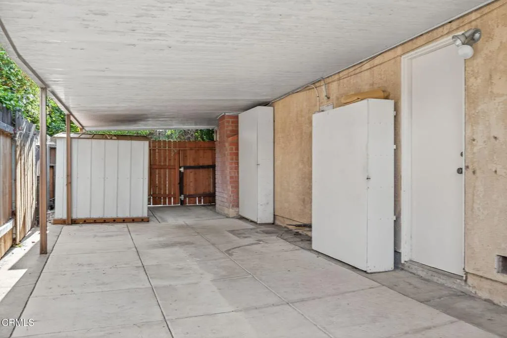 Ventura, California 93004, United States, 3 Bedrooms Bedrooms, ,3 BathroomsBathrooms,Residential,Active,240211