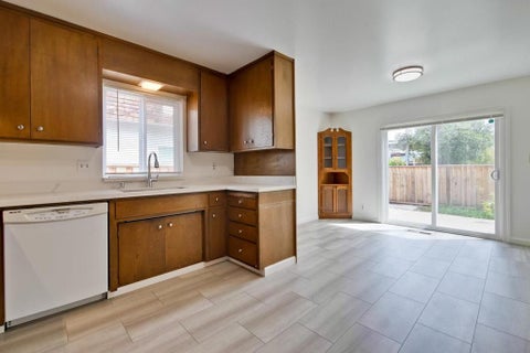 Tiny photo for 301 College Avenue, Palo Alto, CA 94306 (MLS # ML82064694)