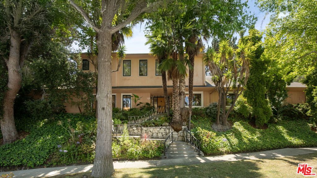 515 Warner Avenue