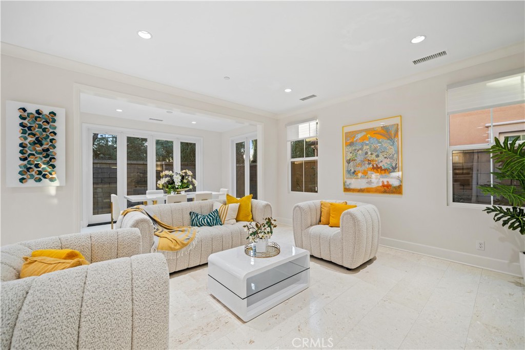 102 Crimson Oak