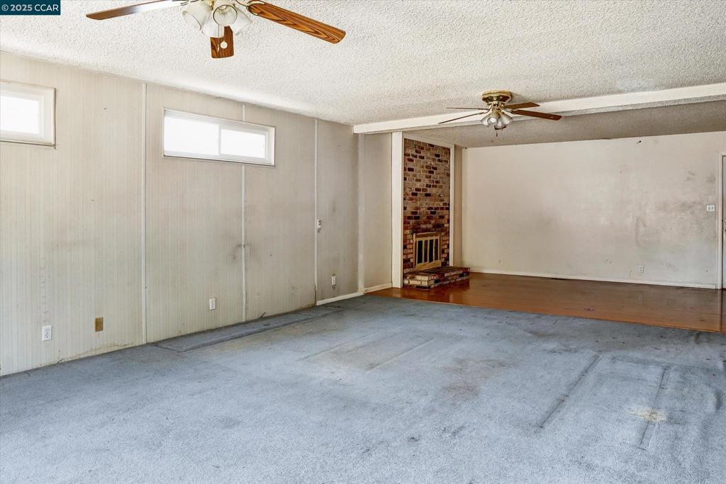 FAIRFIELD - Residential