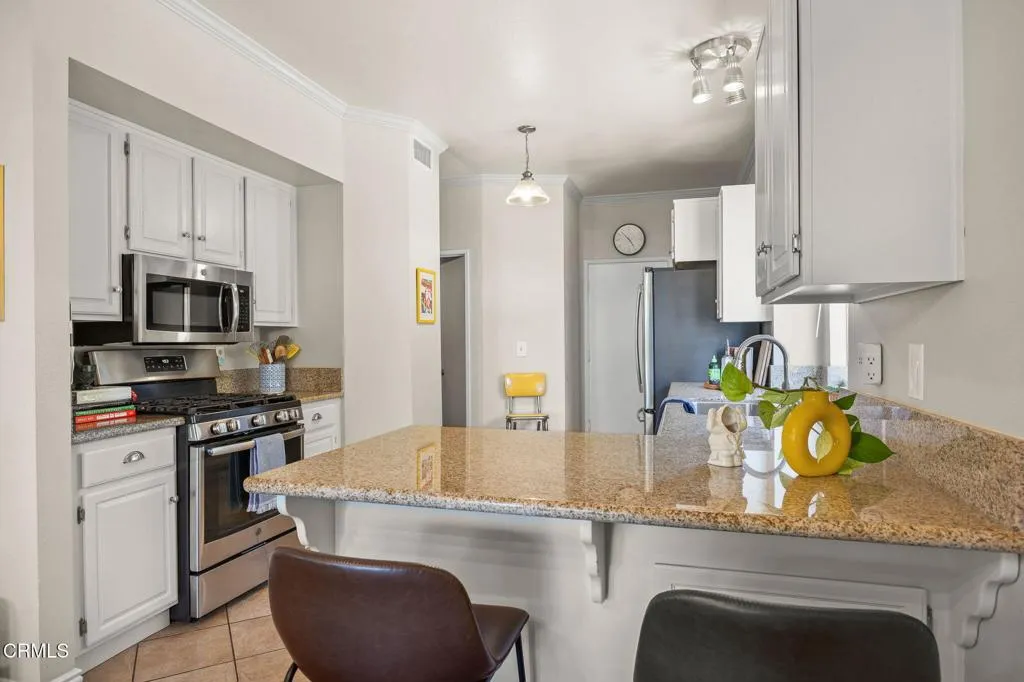 Saugus, California 91390, United States, 3 Bedrooms Bedrooms, ,2 BathroomsBathrooms,Residential,Active,169668