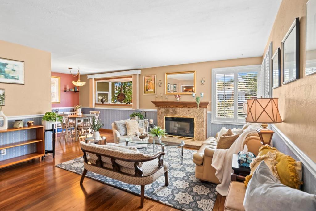 607 Los Olivos Drive