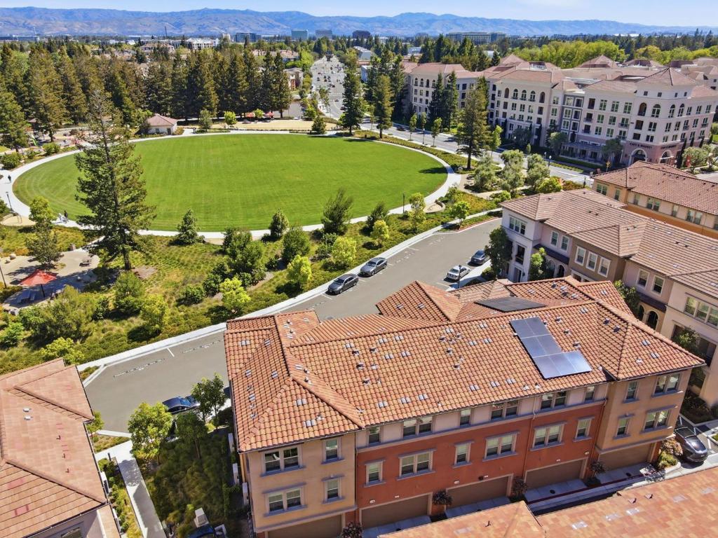 560 Saint Remi Terrace