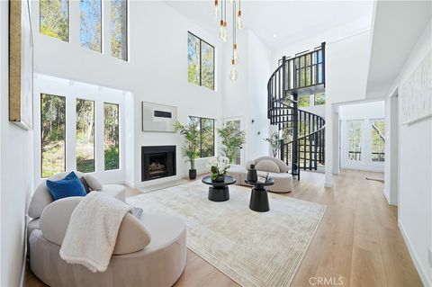 11601 Montana 7 Brentwood CA 90049