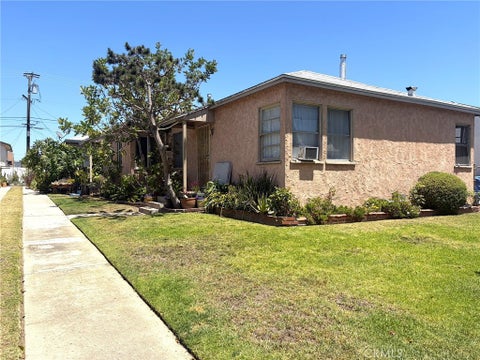 Photo of 3854 Tilden Avenue, Culver City, CA 90232 (MLS # SB26146175)