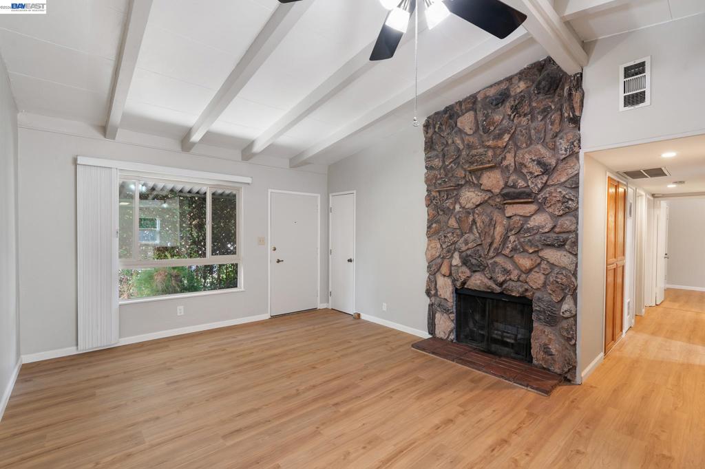 2485 Fernandez Dr