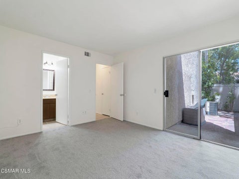 Tiny photo for 15242 Campus Park Drive #E, Moorpark, CA 93021 (MLS # 226003085)