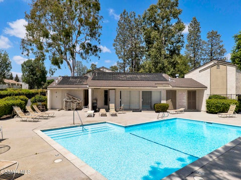 Tiny photo for 15242 Campus Park Drive #E, Moorpark, CA 93021 (MLS # 226003085)