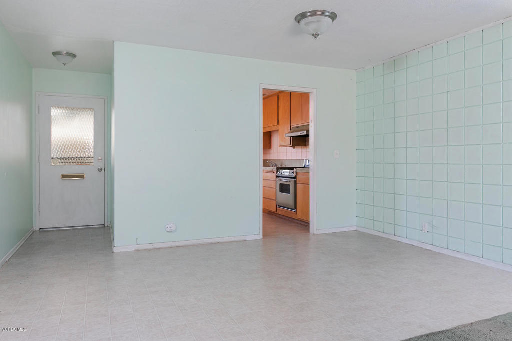 249 E Elfin Green