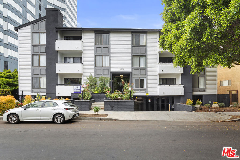 1222 Amherst, a newer complex from Nayssan Properties. This bold and contemporary newer building with amazing VERY LARGE QUIET FRONT FACING 2-bedroom, 2-bathroom unit on a very beautiful and VERY QUIET street with PLENTY OF SUNLIGHT. LARGE BEDROOMS which are separate from each other which is great for privacy! The apartment has a spacious open floorplan with high ceilings and fireplace and LARGE BALCONY! Bedrooms are large with plenty of closet space. Equipped with great appliances. IN UNIT WASHER DRYER! Two parking spaces included! Located right below Wilshire Blvd making it an ideal central location. Walking distance to famous San Vicente Blvd. where you can enjoy the great restaurants, bars, nightlife, Whole foods, Farmers Market, etc. Or a quick drive to Sawtelle Blvd, one of the liveliest streets in West LA with the best restaurants, cafes and shops in the area! Also ideally located close to UCLA, Westwood, and Beverly Hills. SEE REMARKS FOR SHOWING INSTRUCTIONS