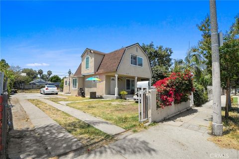 Photo of 9307 Beach ST, Los Angeles, CA 90002 (MLS # RS26146405)