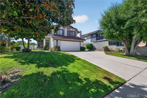 Tiny photo for 12813 Raenette WAY, Moreno Valley, CA 92553 (MLS # SW26199162)