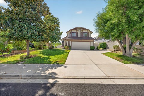 Tiny photo for 12813 Raenette WAY, Moreno Valley, CA 92553 (MLS # SW26199162)