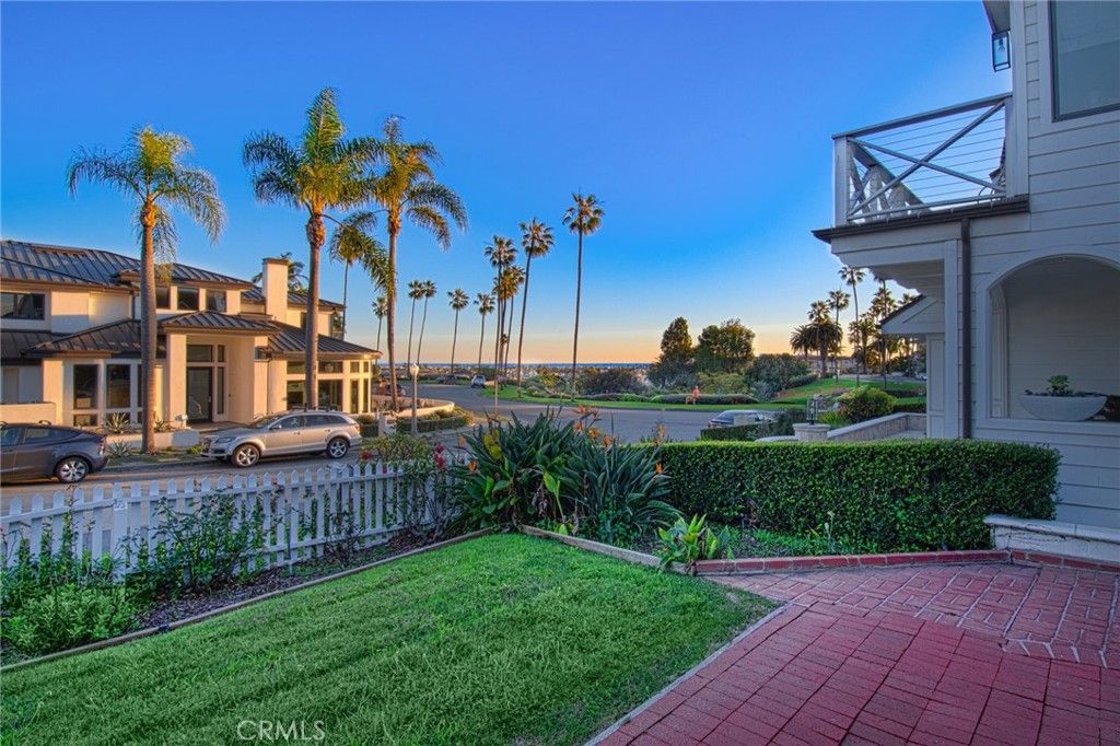 Photo of 415 San Bernardino Ave, Newport Beach, CA 92663 (MLS # LG26010823)