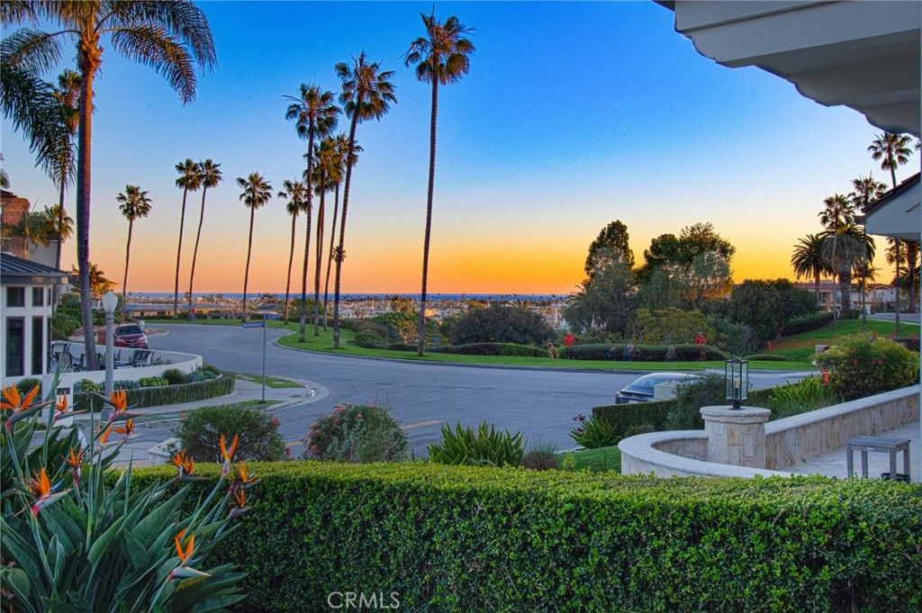 Photo of 415 San Bernardino Ave, Newport Beach, CA 92663 (MLS # LG26010823)