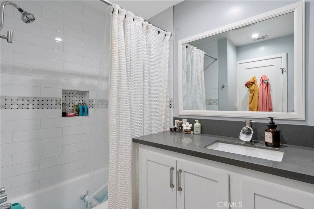 Photo of 11938 Exposition Boulevard, Los Angeles, CA 90064 (MLS # SB25266947)