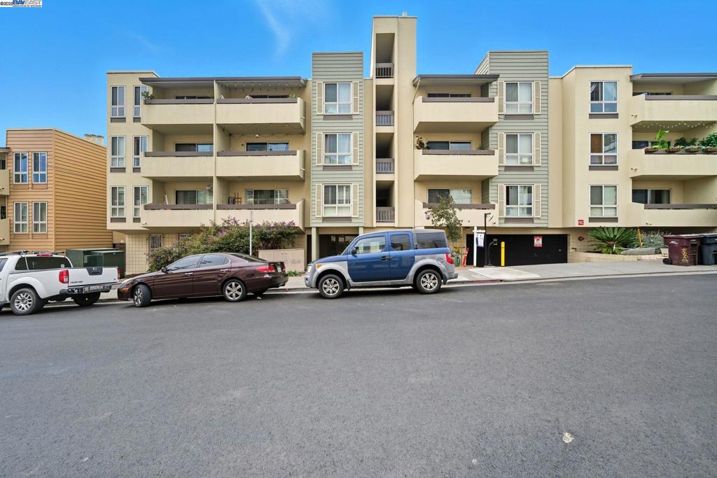 ADAMS POINT - Residential