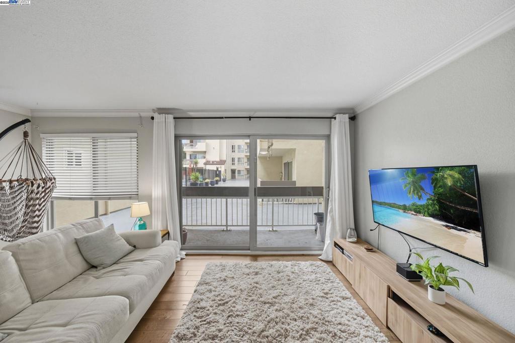 ADAMS POINT - Residential