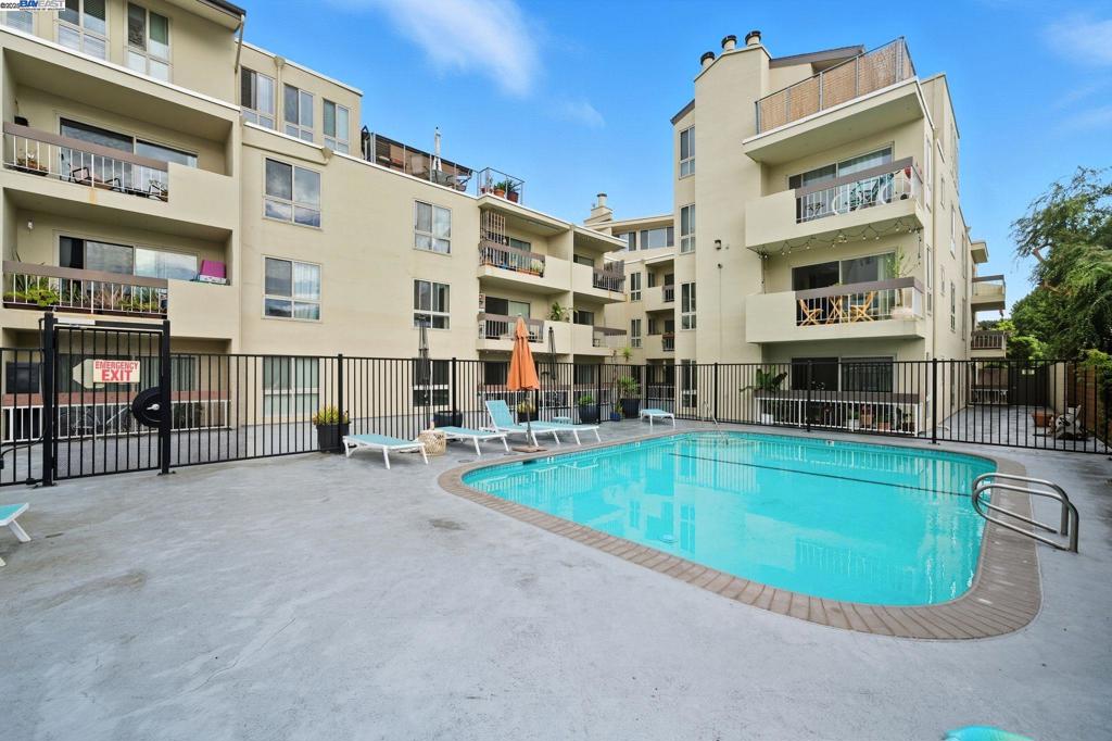 ADAMS POINT - Residential