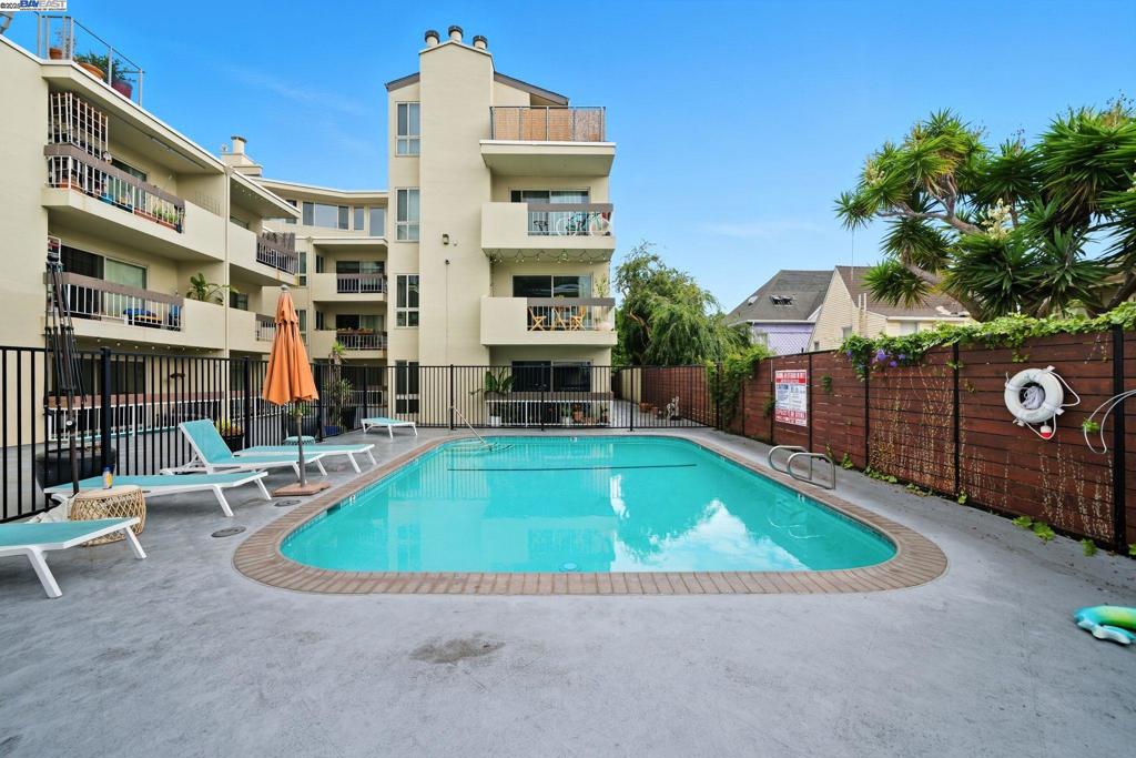 ADAMS POINT - Residential