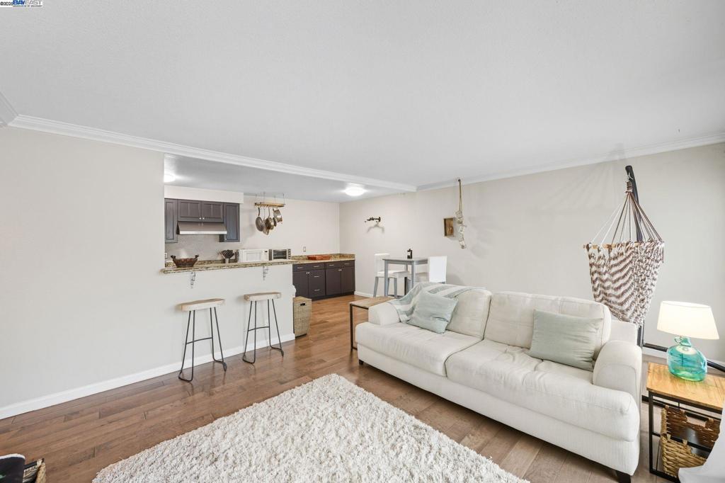 ADAMS POINT - Residential