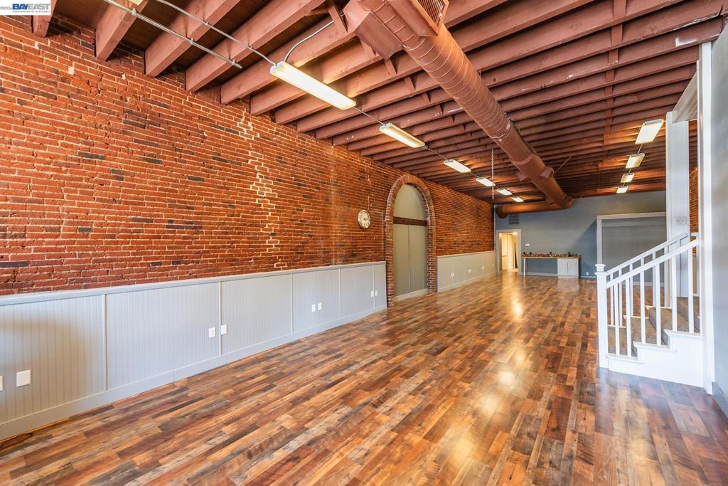 525 Main St.