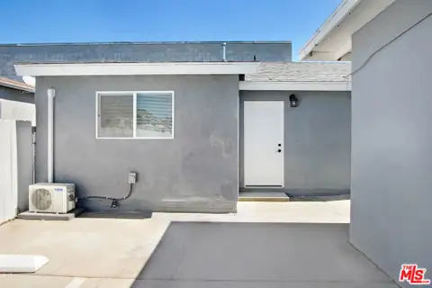 MLS: 26638393