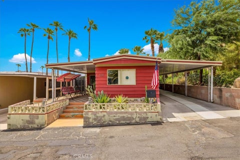 Photo of 409 Onyx Drive, Palm Springs, CA 92264 (MLS # JT26183116)