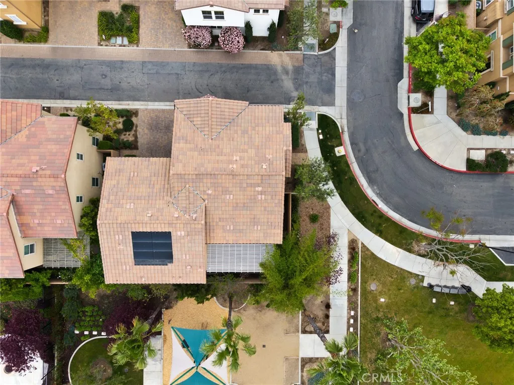 Ontario, California 91764, United States, 4 Bedrooms Bedrooms, ,3 BathroomsBathrooms,Residential,Active,120613