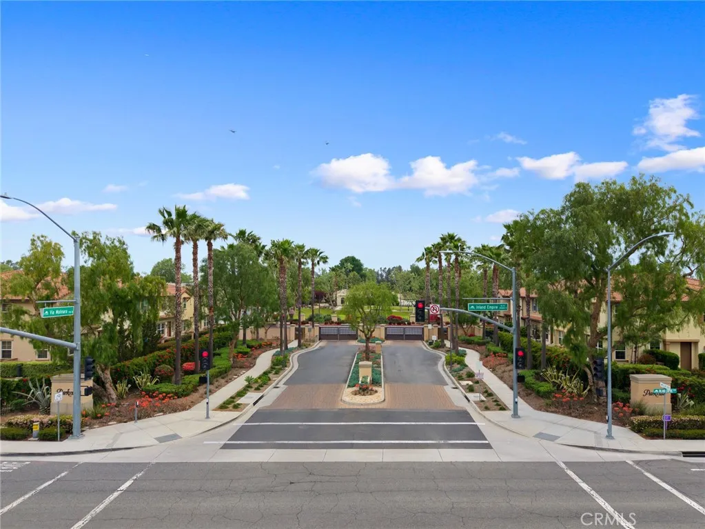 Ontario, California 91764, United States, 4 Bedrooms Bedrooms, ,3 BathroomsBathrooms,Residential,Active,120613